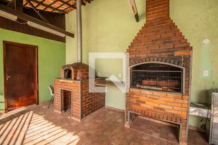 Apartamento à venda com 100m², 2 quartos e 2 vagasChurrasqueira