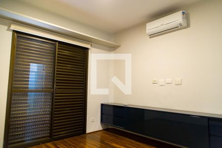 Apartamento à venda com 100m², 2 quartos e 2 vagasSuíte