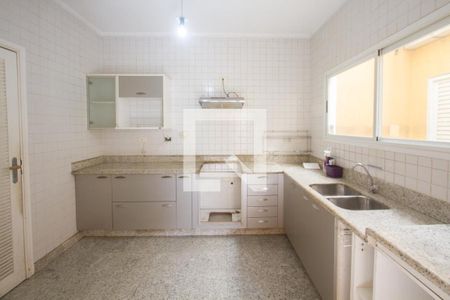 Casa de condomínio à venda com 290m², 4 quartos e 3 vagasCozinha