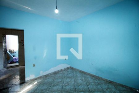Sala de casa para alugar com 1 quarto, 70m² em Váz Lobo, Rio de Janeiro