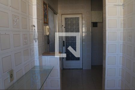 Apartamento à venda com 90m², 2 quartos e 1 vagaÁrea de Serviço