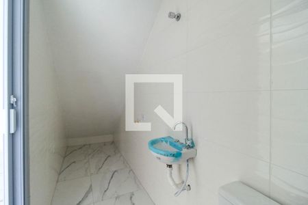 Banheiro de kitnet/studio para alugar com 1 quarto, 35m² em Cambuci, São Paulo