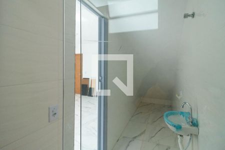 Banheiro de kitnet/studio para alugar com 1 quarto, 35m² em Cambuci, São Paulo