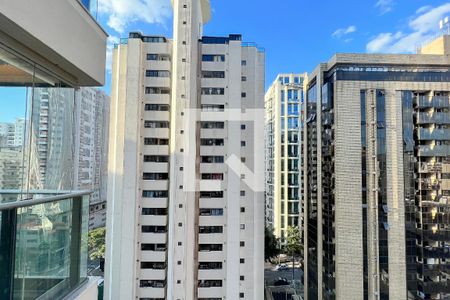 Apartamento para alugar com 72m², 1 quarto e 1 vagaVista