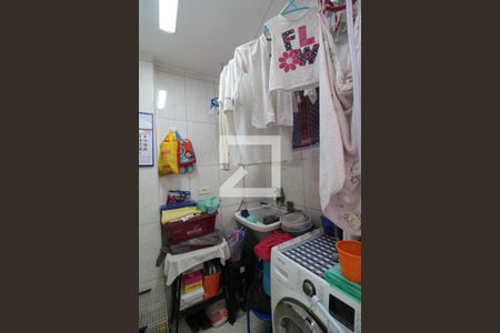 Apartamento à venda com 60m², 2 quartos e 1 vagaÁrea de Serviço