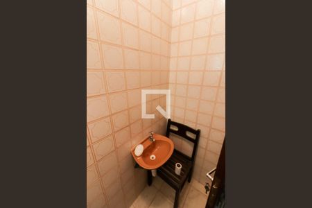 Casa à venda com 280m², 3 quartos e 2 vagasLavanderia Banheiro