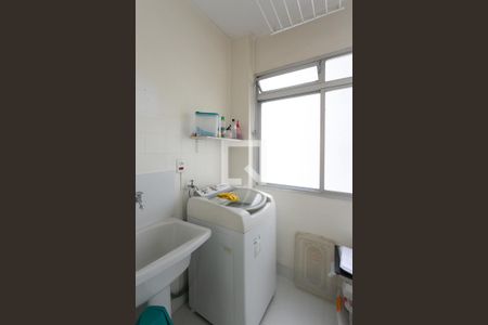 Apartamento à venda com 110m², 2 quartos e 1 vagaÁrea de Serviço