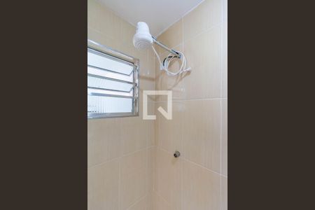 Banheiro de casa para alugar com 1 quarto, 60m² em São Lucas, São Paulo