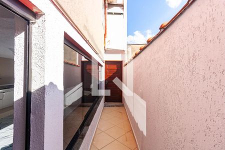 Casa para alugar com 60m², 1 quarto e sem vaga Casa para alugar com 60m², 1 quarto e sem vagaCorredor