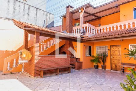 Casa à venda com 200m², 3 quartos e 2 vagas Casa à venda com 200m², 3 quartos e 2 vagasÁrea de lazer