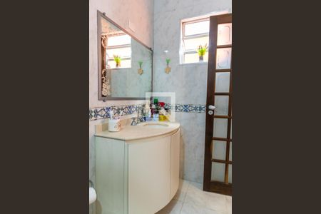 Banheiro da suíte de casa à venda com 3 quartos, 200m² em Vila Medeiros, São Paulo