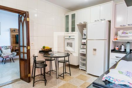 Casa à venda com 200m², 3 quartos e 2 vagas Casa à venda com 200m², 3 quartos e 2 vagasCozinha