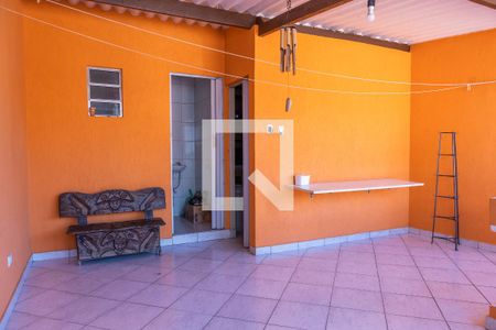 Casa à venda com 200m², 3 quartos e 2 vagas Casa à venda com 200m², 3 quartos e 2 vagasÁrea de serviço