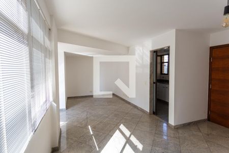 Sala de apartamento para alugar com 2 quartos, 128m² em Savassi, Belo Horizonte