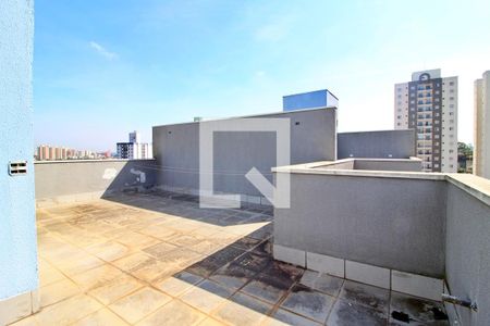 Casa de condomínio para alugar com 200m², 3 quartos e 2 vagasCobertura