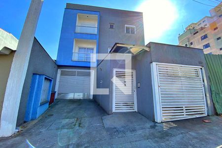 Casa de condomínio para alugar com 200m², 3 quartos e 2 vagasFachada