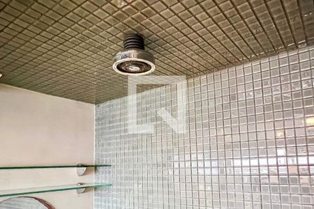 Apartamento à venda com 200m², 2 quartos e 4 vagas Apartamento à venda com 200m², 2 quartos e 4 vagasBanheiro 2 da Suíte 2