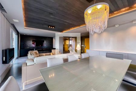 Apartamento à venda com 200m², 2 quartos e 4 vagas Apartamento à venda com 200m², 2 quartos e 4 vagasSala