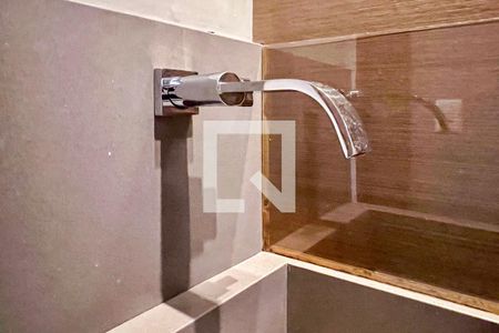 Apartamento à venda com 200m², 2 quartos e 4 vagas Apartamento à venda com 200m², 2 quartos e 4 vagasLavabo