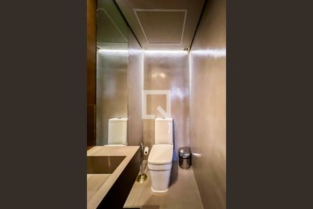 Apartamento à venda com 200m², 2 quartos e 4 vagas Apartamento à venda com 200m², 2 quartos e 4 vagasLavabo