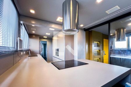 Apartamento à venda com 200m², 2 quartos e 4 vagas Apartamento à venda com 200m², 2 quartos e 4 vagasCozinha