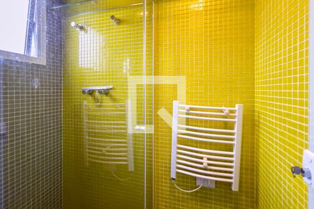 Apartamento à venda com 200m², 2 quartos e 4 vagas Apartamento à venda com 200m², 2 quartos e 4 vagasBanheiro da Suíte 1