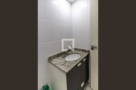 Banheiro de kitnet/studio à venda com 1 quarto, 32m² em Santa Cecília, São Paulo