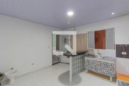 Sala e Cozinha de casa para alugar com 1 quarto, 65m² em Vila Ponte Rasa, São Paulo