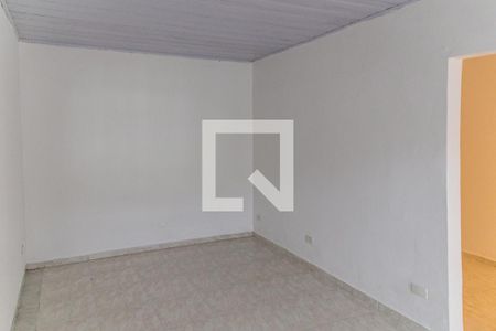 Casa para alugar com 100m², 3 quartos e 1 vagaSala - Fundos 