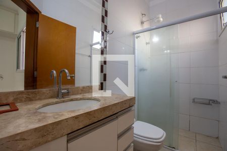 Apartamento para alugar com 62m², 2 quartos e 1 vagaBanheiro da suíte