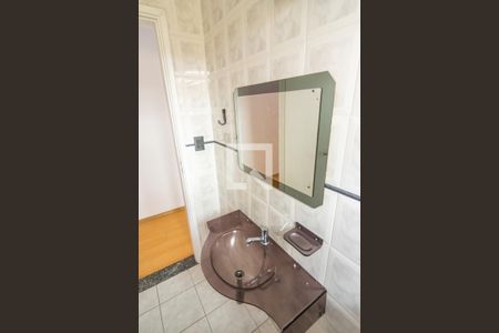 Lavabo de casa para alugar com 2 quartos, 150m² em Jardim Independência, São Paulo