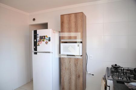 Cozinha de apartamento para alugar com 2 quartos, 74m² em Maracanã, Praia Grande