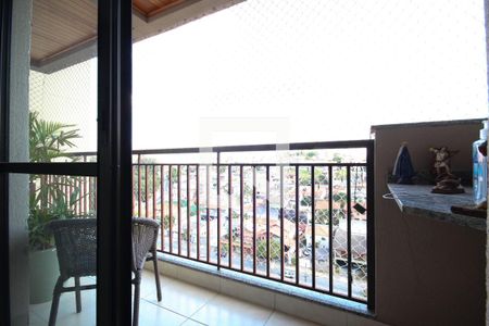 Sacada de apartamento à venda com 3 quartos, 92m² em City Bussocaba, Osasco