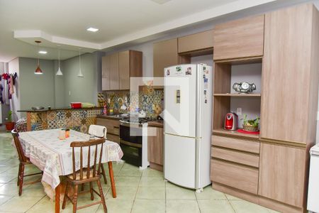 Casa à venda com 200m², 7 quartos e 2 vagasCozinha 2