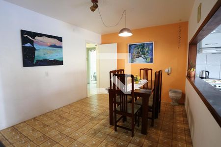 Casa à venda com 246m², 4 quartos e 3 vagasCopa