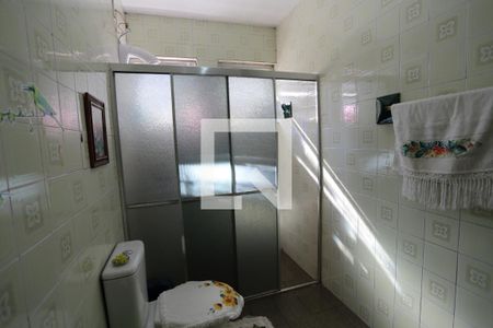 Casa à venda com 246m², 4 quartos e 3 vagasBanheiro