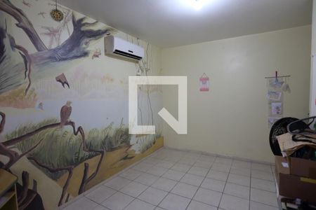 Casa à venda com 246m², 4 quartos e 3 vagasQuarto 2