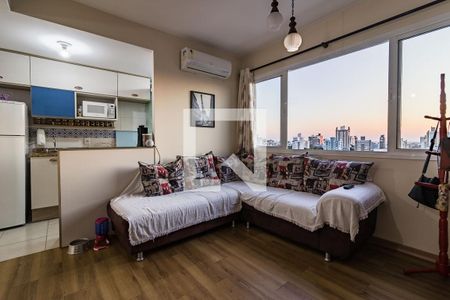Sala de apartamento à venda com 2 quartos, 53m² em Azenha, Porto Alegre