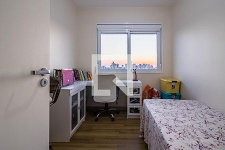 Dormitório 2 de apartamento à venda com 2 quartos, 53m² em Azenha, Porto Alegre