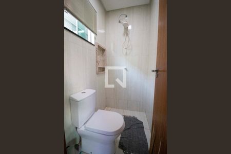 Casa à venda com 289m², 4 quartos e 4 vagasBanheiro
