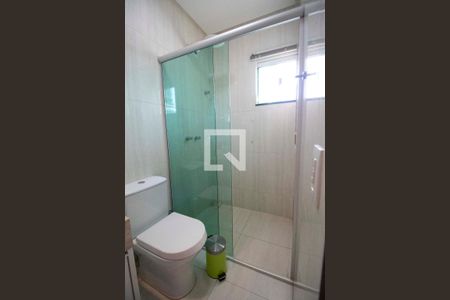 Casa à venda com 289m², 4 quartos e 4 vagasBanheiro da suíte 2