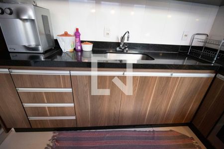 Casa à venda com 289m², 4 quartos e 4 vagasCozinha