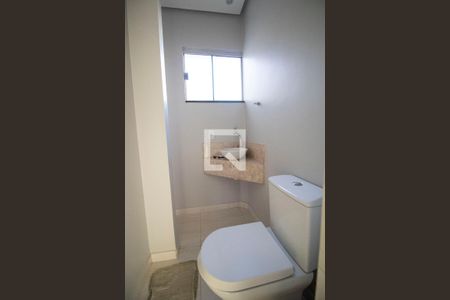 Casa à venda com 289m², 4 quartos e 4 vagasBanheiro da suíte 1