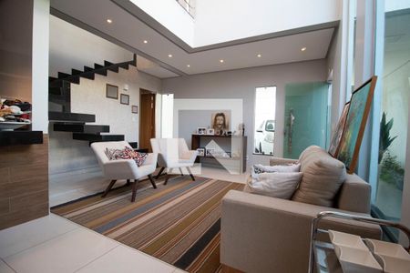 Sala de casa à venda com 4 quartos, 289m² em Setor Jaó, Goiânia