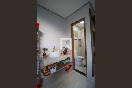 Casa à venda com 289m², 4 quartos e 4 vagasBanheiro