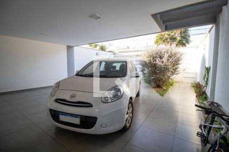 Casa à venda com 289m², 4 quartos e 4 vagasGaragem