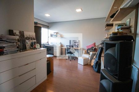 Casa à venda com 289m², 4 quartos e 4 vagasSuíte americana 3