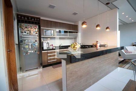 Casa à venda com 289m², 4 quartos e 4 vagasCozinha
