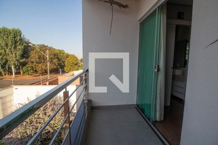 Casa à venda com 289m², 4 quartos e 4 vagasVaranda da Suíte 4