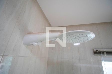 Casa à venda com 289m², 4 quartos e 4 vagasChuveiro